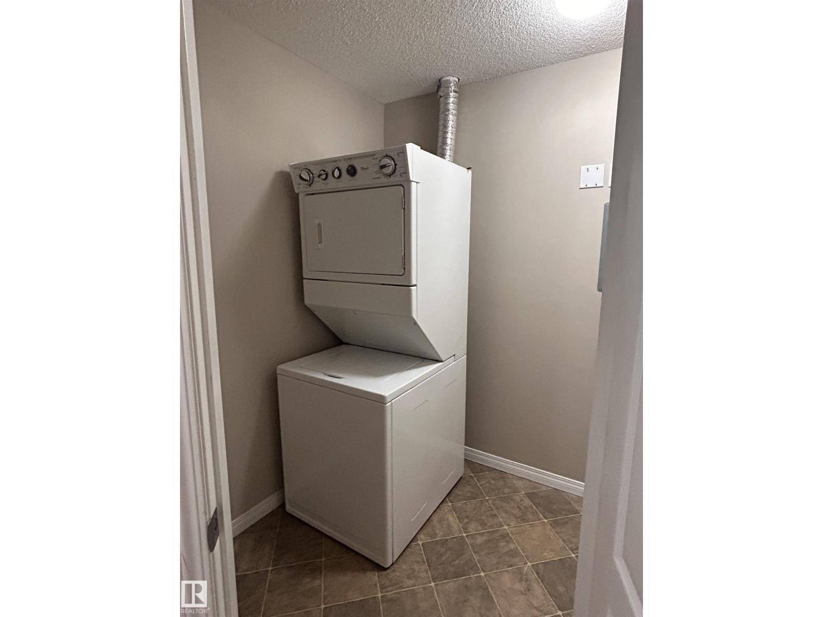#6207 7331 SOUTH TERWILLEGAR DR NW - 32