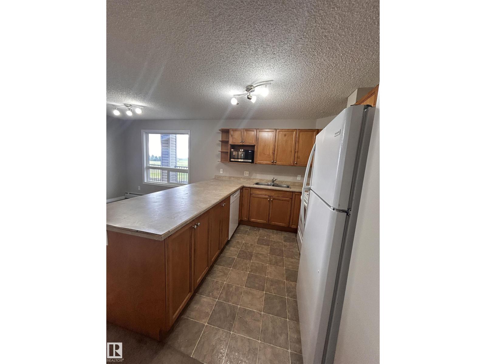 #6207 7331 SOUTH TERWILLEGAR DR NW - Image 31