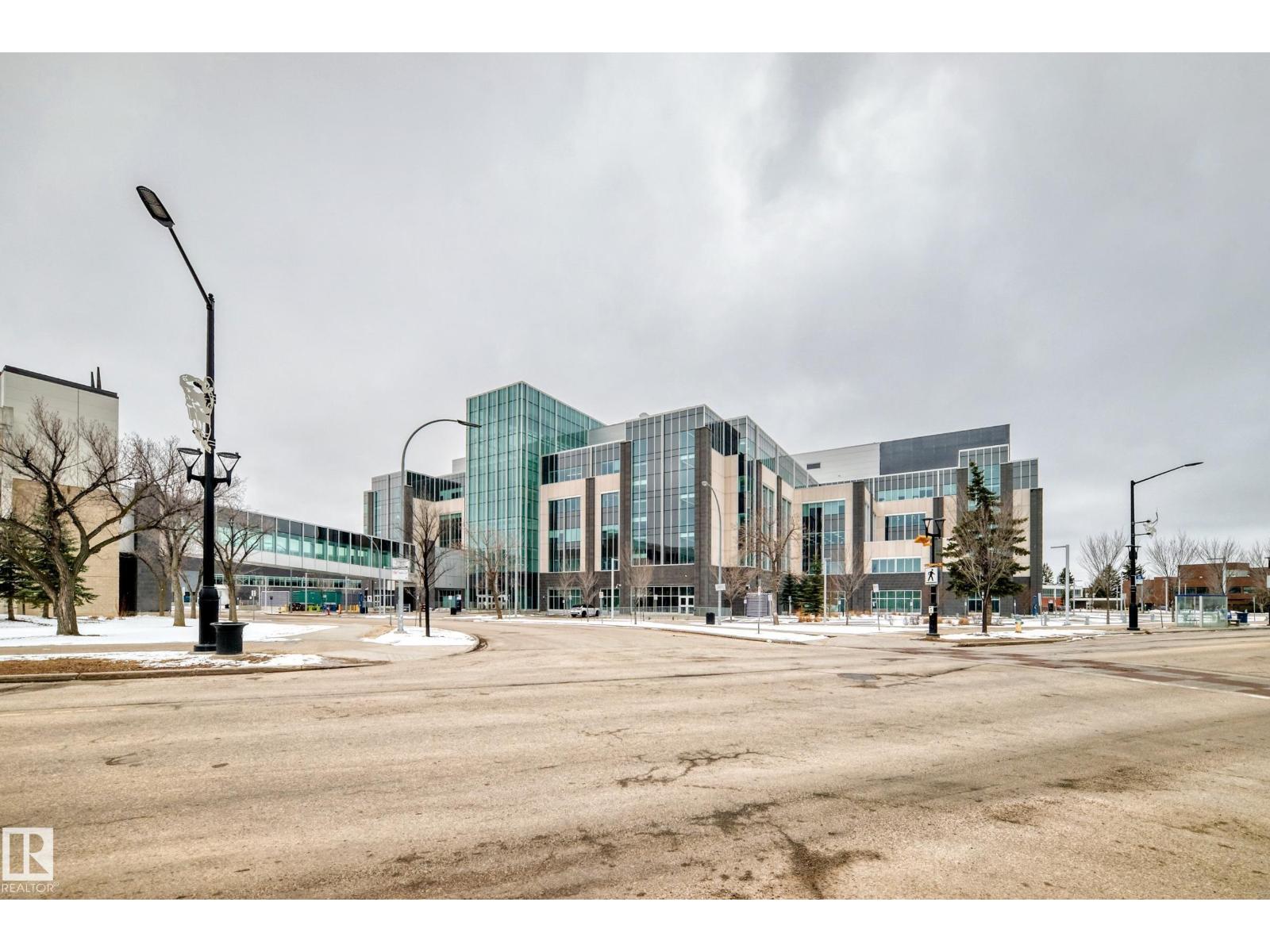 #203 11827 105 ST NW - 19