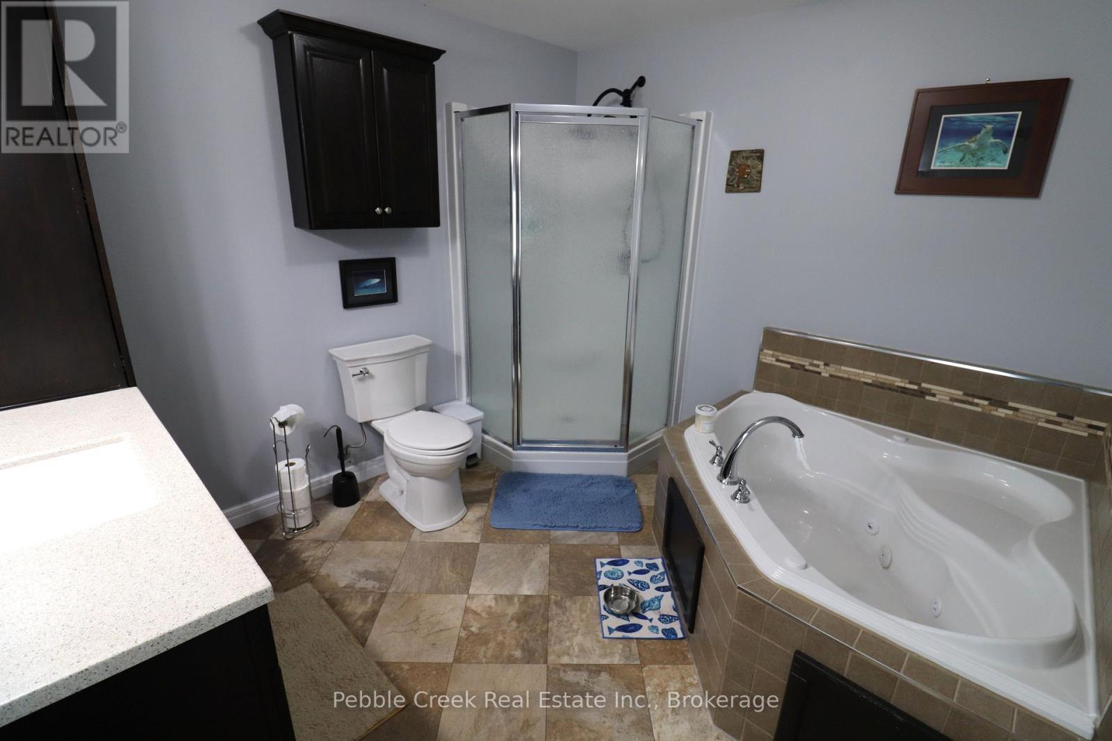 206 PICTON STREET E - Image 25
