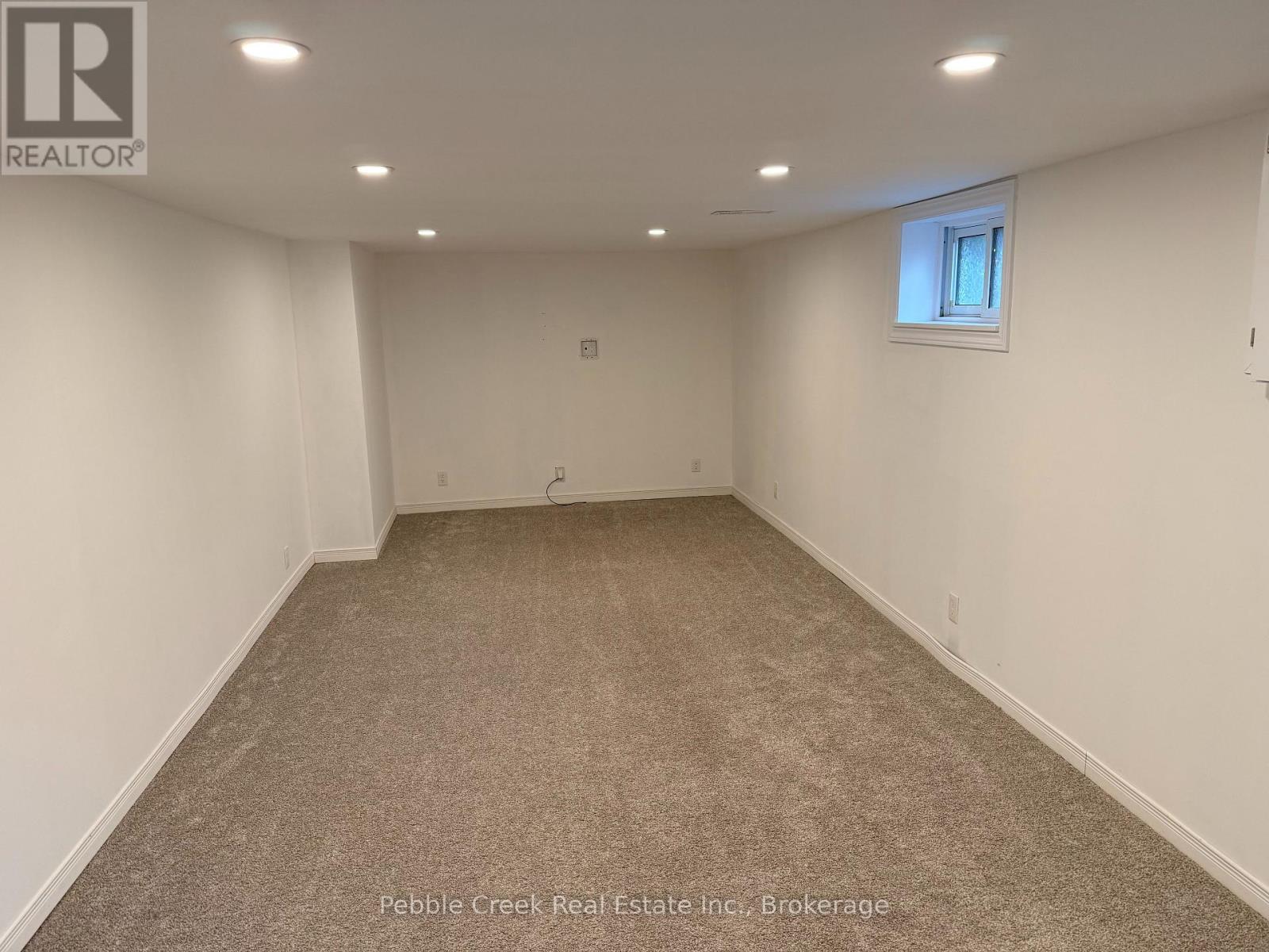 206 PICTON STREET E - 37