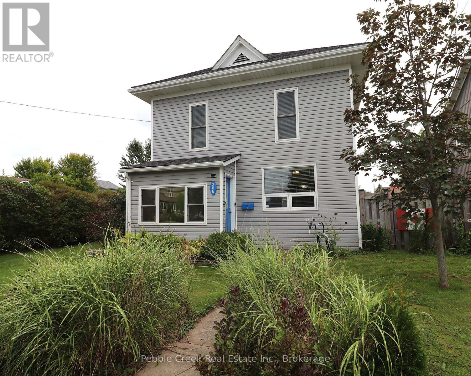 206 PICTON STREET E - Image 43