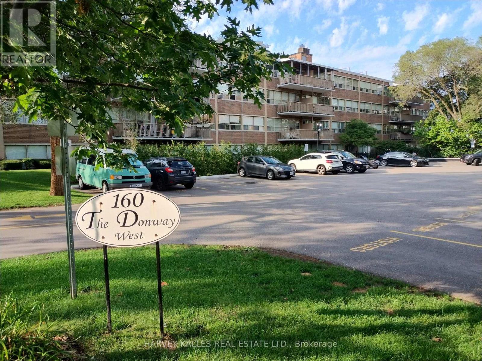Photo of 160 The Donway