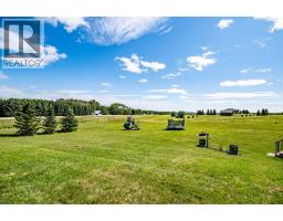 Laundry room - 108 Bruhn Boulevard, Rural Ponoka County, AB T0C2J0 Photo 8