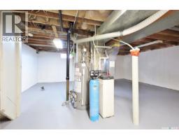 34 Ottawa Place, Regina, SK S4R2V7 Photo 27