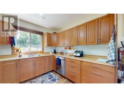 129 Maple, Kagawong, ON P0P1J0 Photo 30