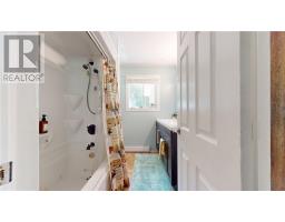 129 Maple, Kagawong, ON P0P1J0 Photo 37