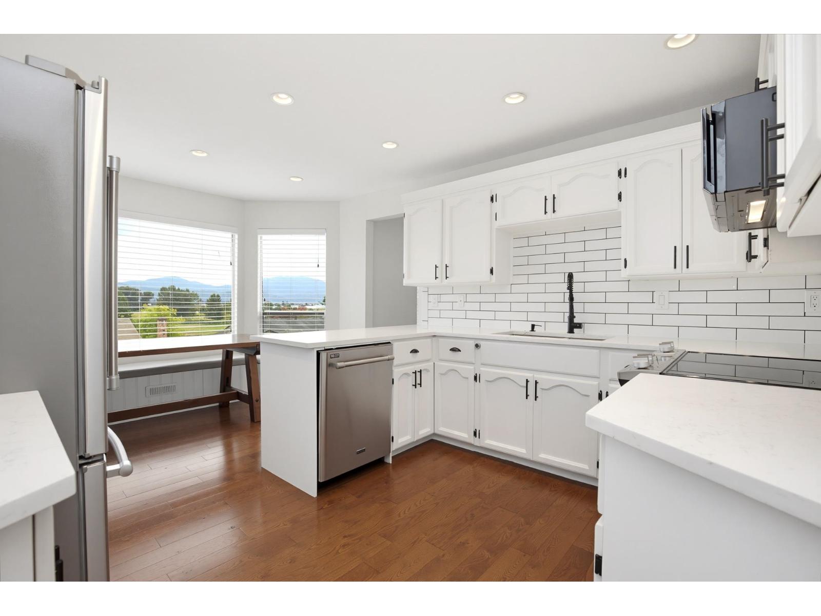 35454 STAFFORD DRIVE, Abbotsford — photo 4