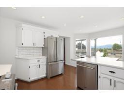 35454 Stafford Drive, Abbotsford, BC V3G2C7 Photo 7