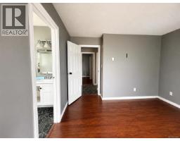 1933 Galerno Rd, Campbell River, BC V9W1K8 Photo 12
