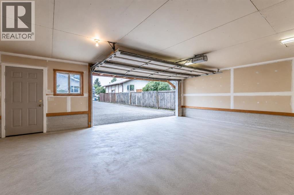 48 Doverglen Crescent SE - Image 29