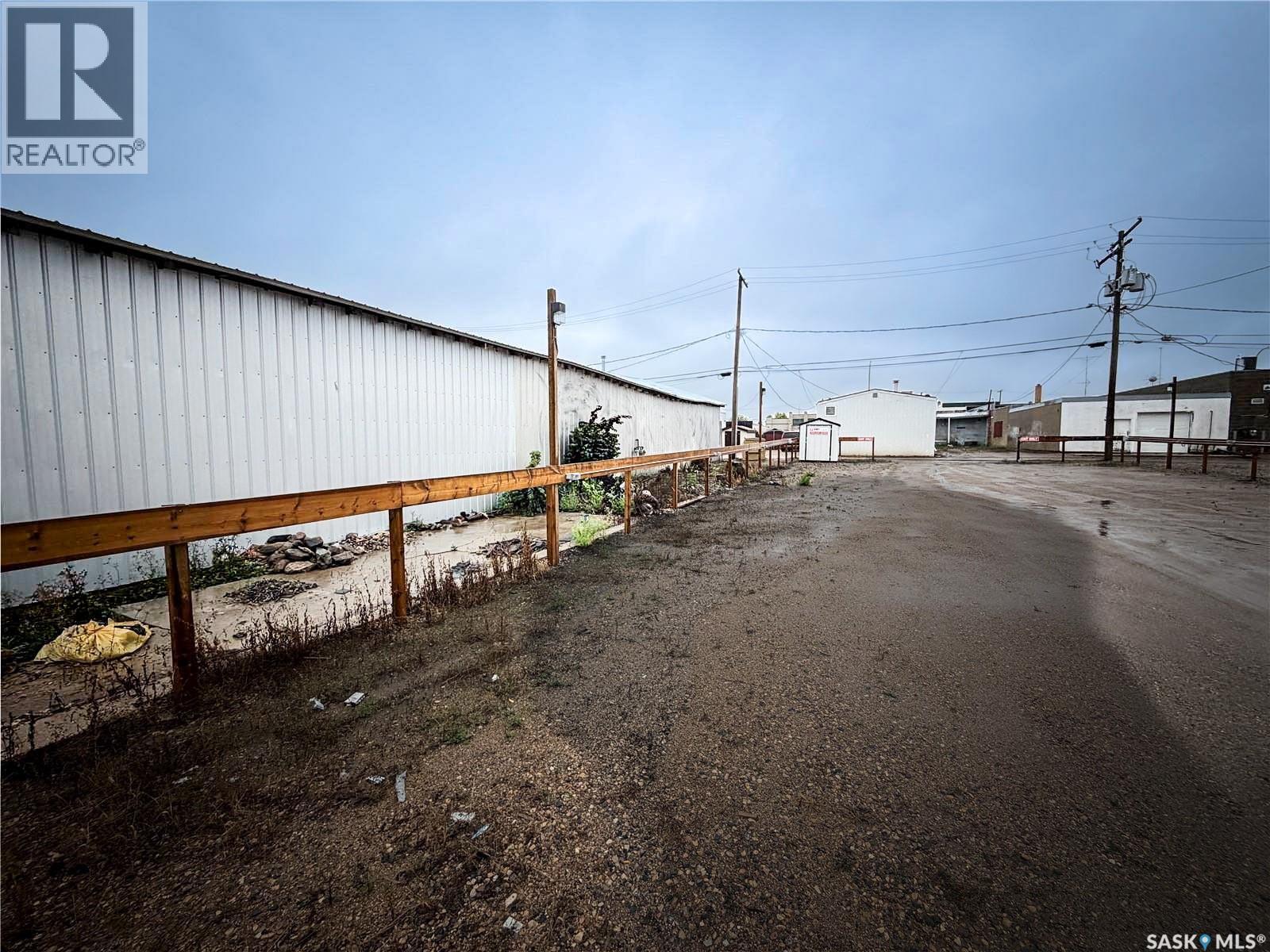 107 MacLeod AVENUE W, Melfort Saskatchewan — photo 5