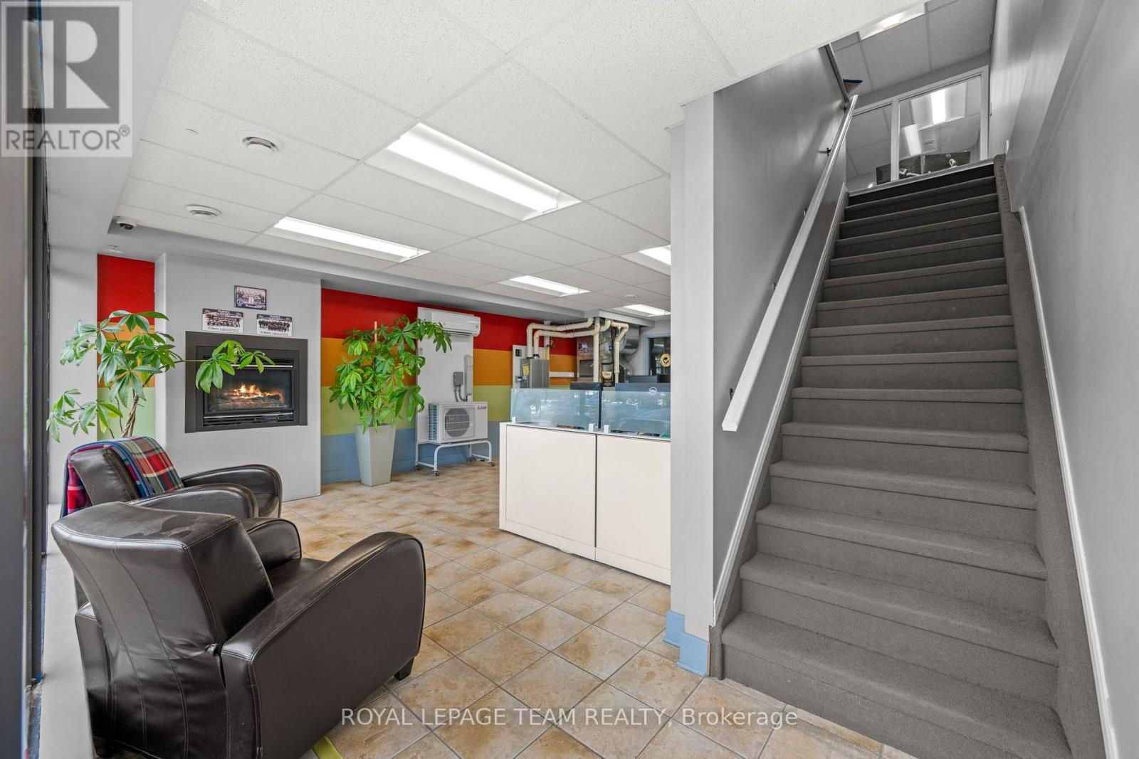 Industrial for Sale in Ottawa – 121 – 15 CAPELLA COURT, Ottawa – MLS# X13751070 - Image 3