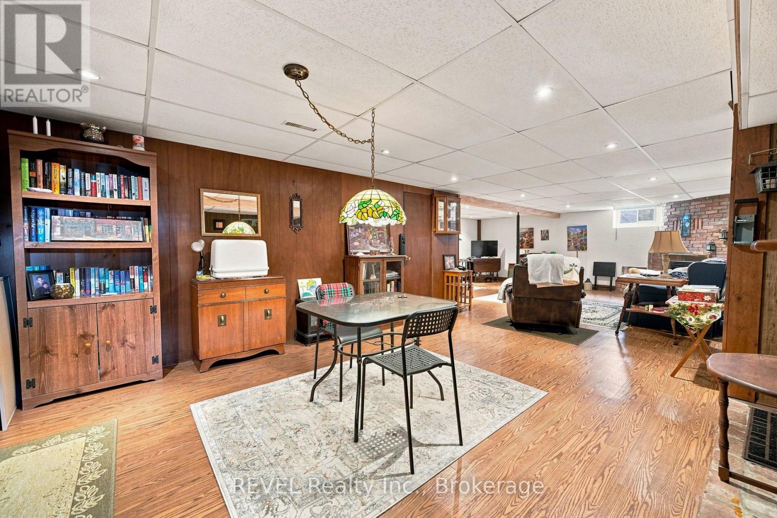 563 BUNTING ROAD - 31