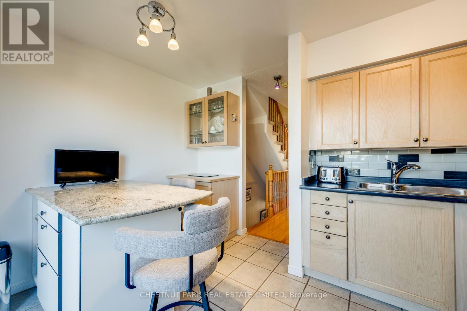 #TH8 140 BATHURST STREET - 17