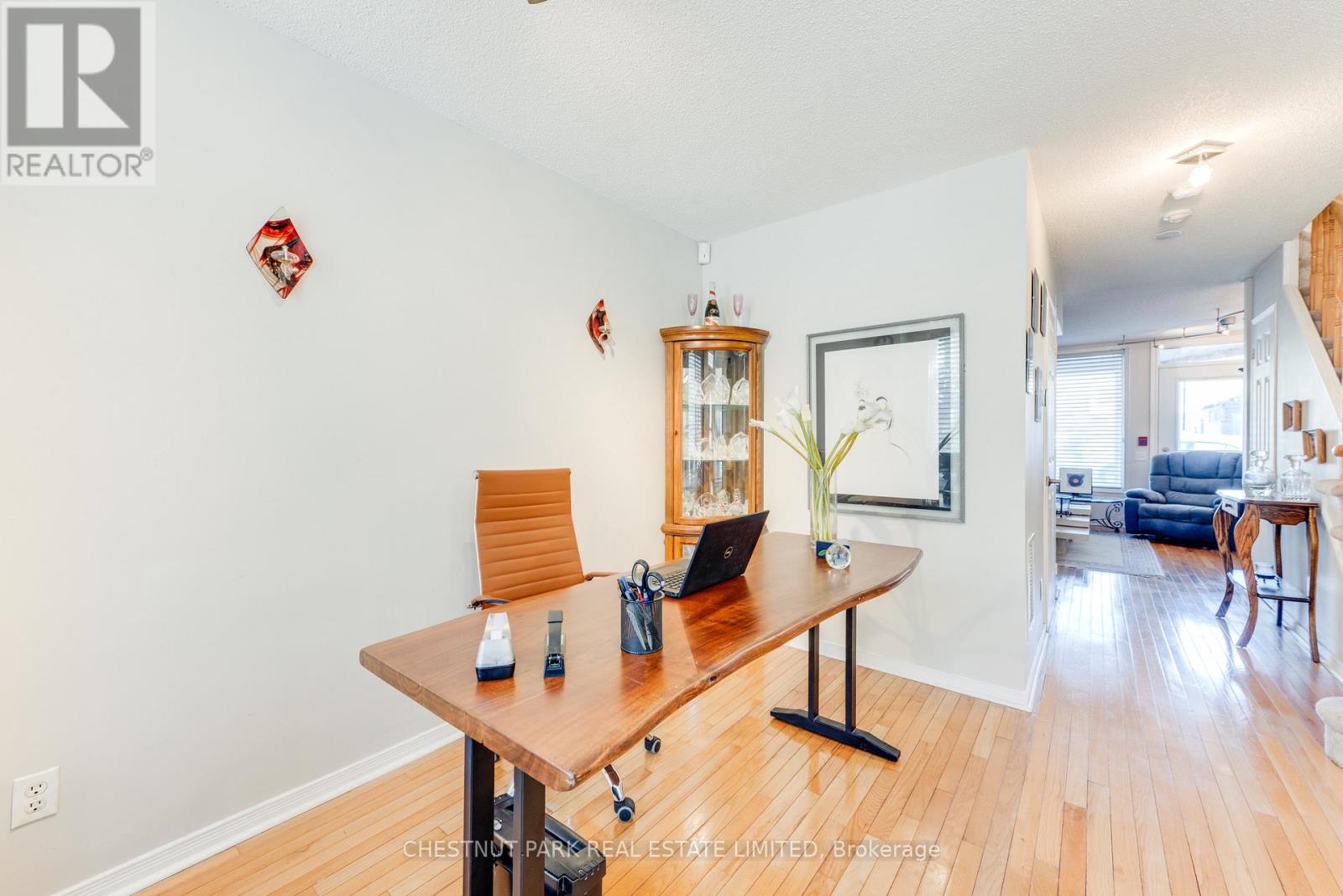 #TH8 140 BATHURST STREET - 6