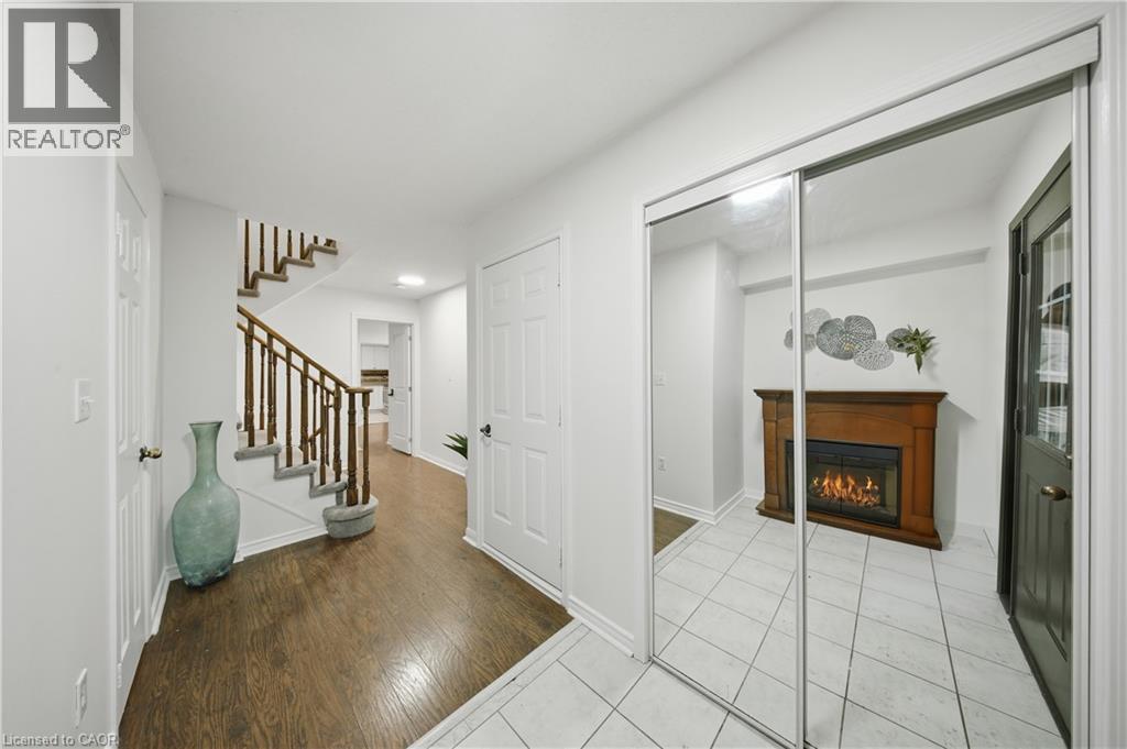 164 PANTON Trail, Milton — photo 5