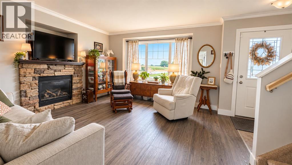 Listing photo – 4501 75 Street, Camrose