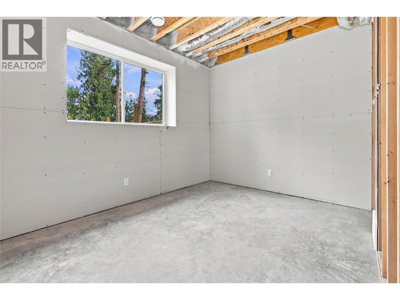 #102 3630 Sage Avenue - Image 26