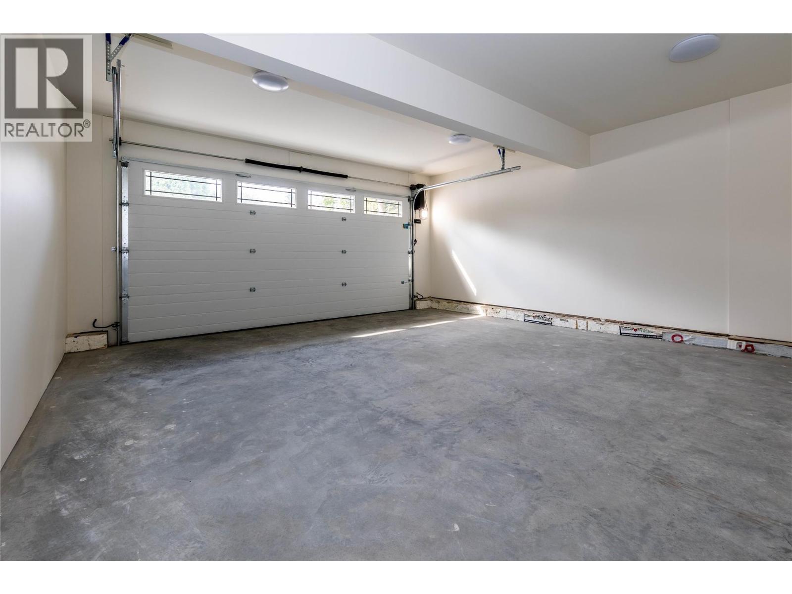 #102 3630 Sage Avenue - Image 28