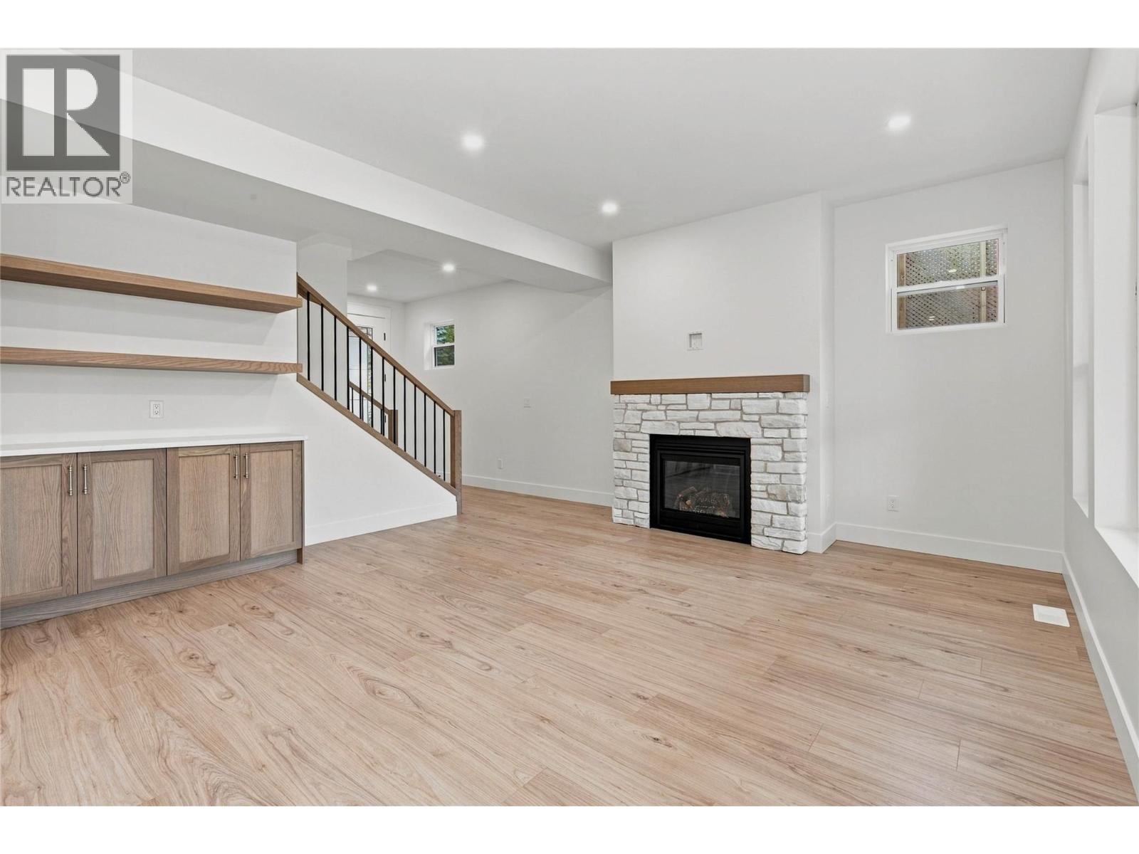 #102 3630 Sage Avenue - Image 11