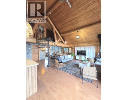 4619 Caverly Road, Lac La Hache, BC V0K1T0 Photo 17