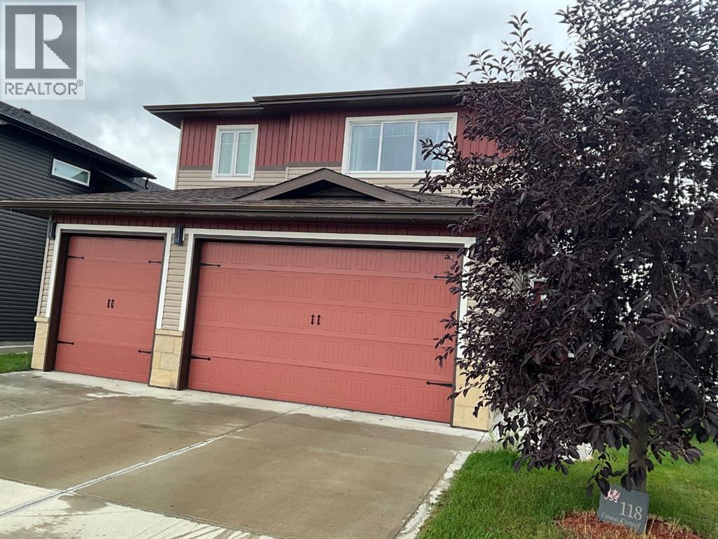 118 Mitchell Crescent - 1