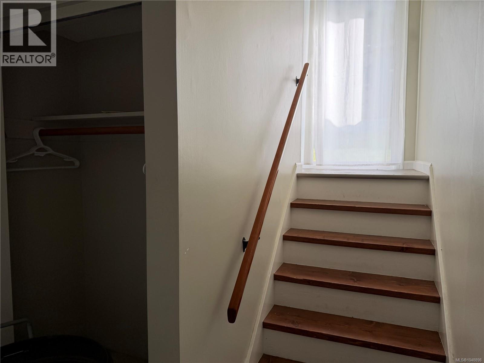 69 Mckay Cres - 6