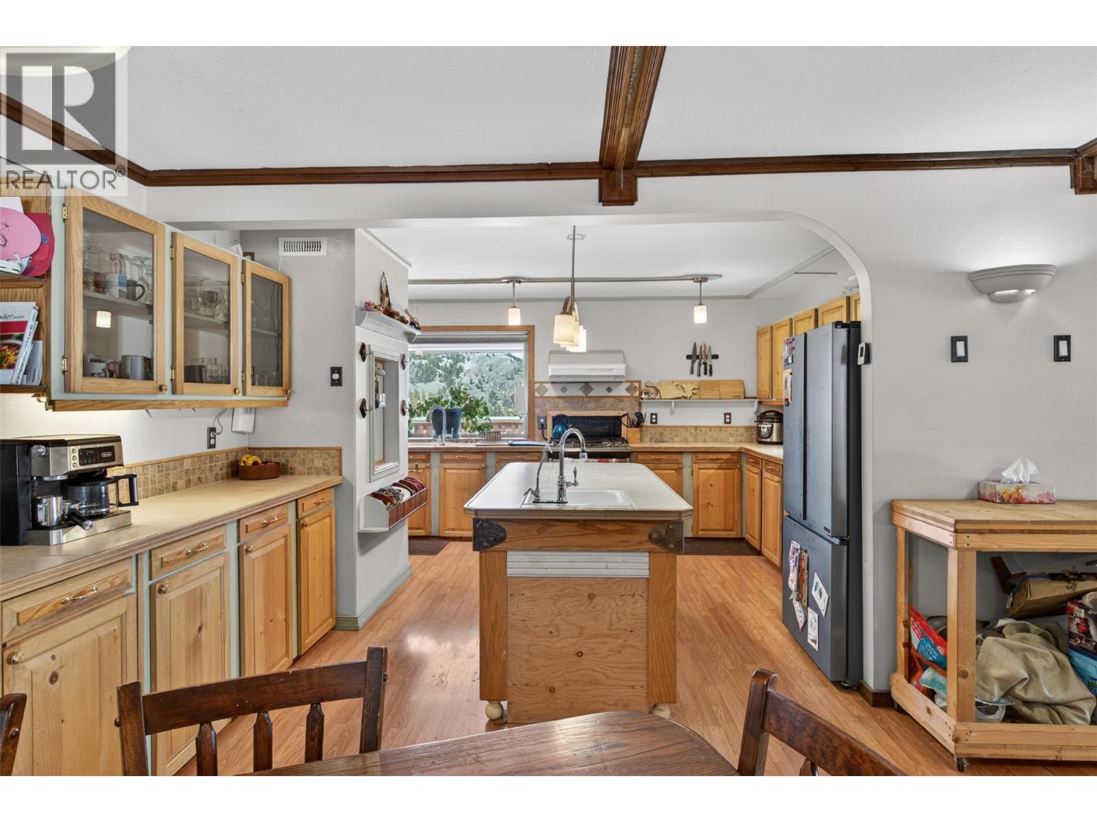 561 Grand Oro Road - Image 15