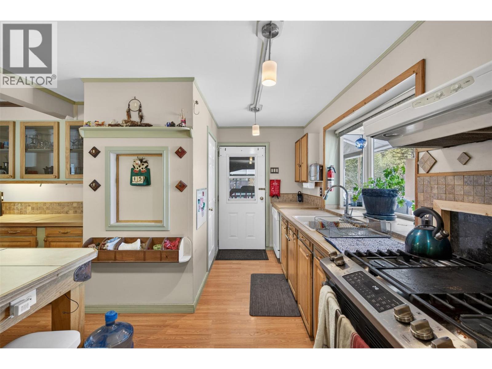 561 Grand Oro Road - Image 18