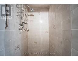 Lower - 394 Centre Street E, Richmond Hill, ON L4C1B7 Photo 8
