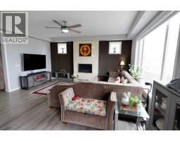 Kitchen - 163 Cityside Park Ne, Calgary, AB T3N1P2 Photo 20