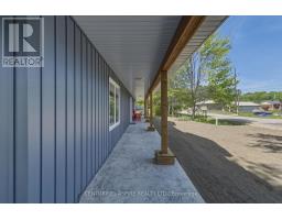 Primary Bedroom - 32 Wilson Street, Laurentian Hills, ON K0J1J0 Photo 11
