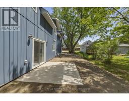 Laundry room - 32 Wilson Street, Laurentian Hills, ON K0J1J0 Photo 9