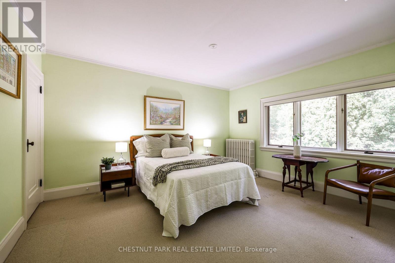 98 ST. LEONARDS AVENUE - 33
