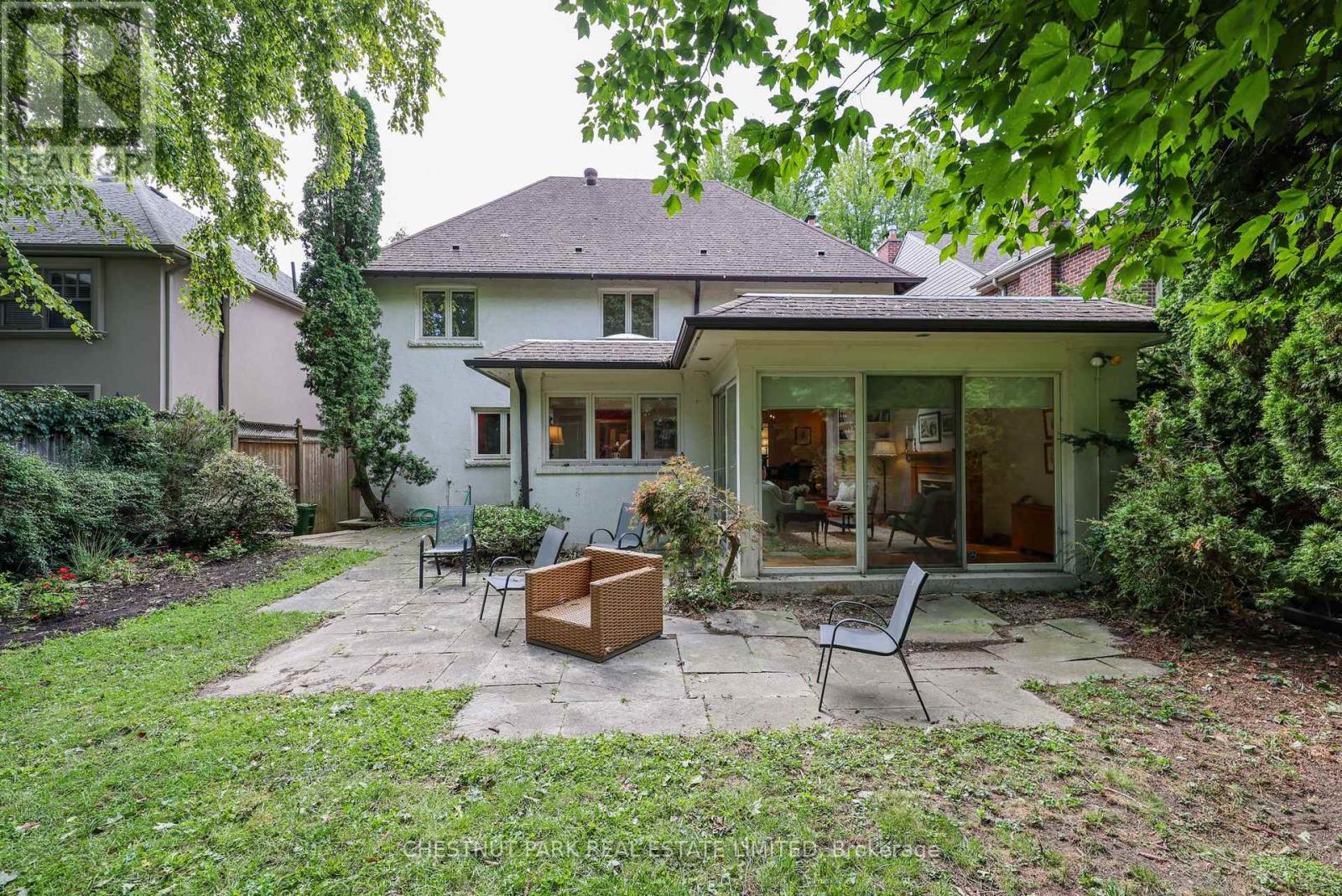 98 ST. LEONARDS AVENUE - 42