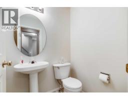 Laundry room - 152 Covewood Green Ne, Calgary, AB T3K5G6 Photo 11