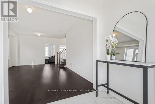 1473 Davis photo 4