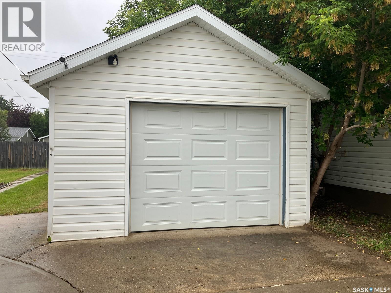 707 10th AVENUE W, Nipawin — photo 3