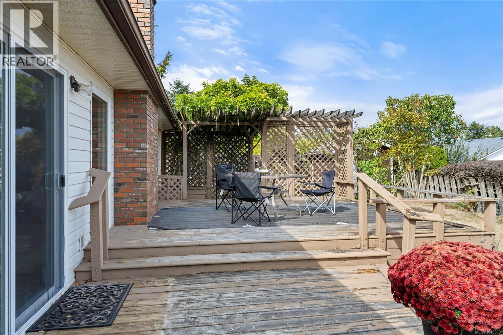 6218 Groveland Dr - 32