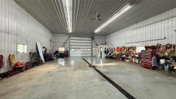 410 Rose Avenue, Deloraine, MB R0M0M0 Photo 14
