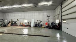 410 Rose Avenue, Deloraine, MB R0M0M0 Photo 18