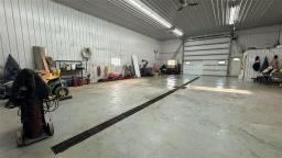 410 Rose Avenue, Deloraine, MB R0M0M0 Photo 28