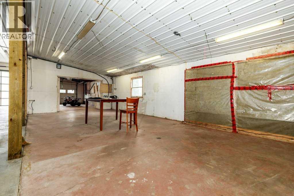 Listing photo – 425016 Range Road 10, Rural Ponoka County