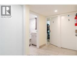 609 St. Joseph, Windsor, ON N9C3H3 Photo 25