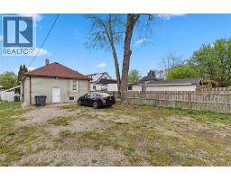 609 St. Joseph, Windsor, ON N9C3H3 Photo 40