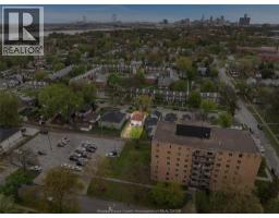 609 St. Joseph, Windsor, ON N9C3H3 Photo 44