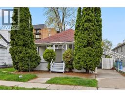 609 St. Joseph, Windsor, ON N9C3H3 Photo 46