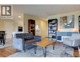 Foyer - 674 Pheasant Road, Vernon, BC V1B3B1 Photo 15