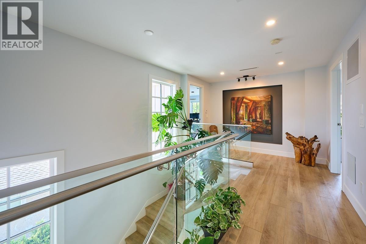 449 E 15TH STREET, North Vancouver
